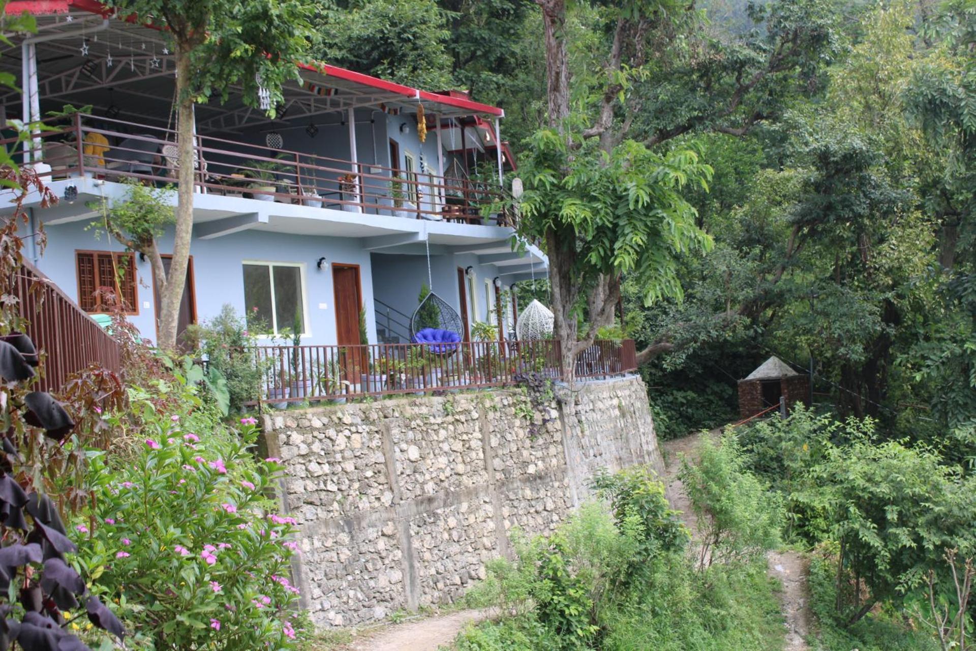 Kyarki Village & Cafe *