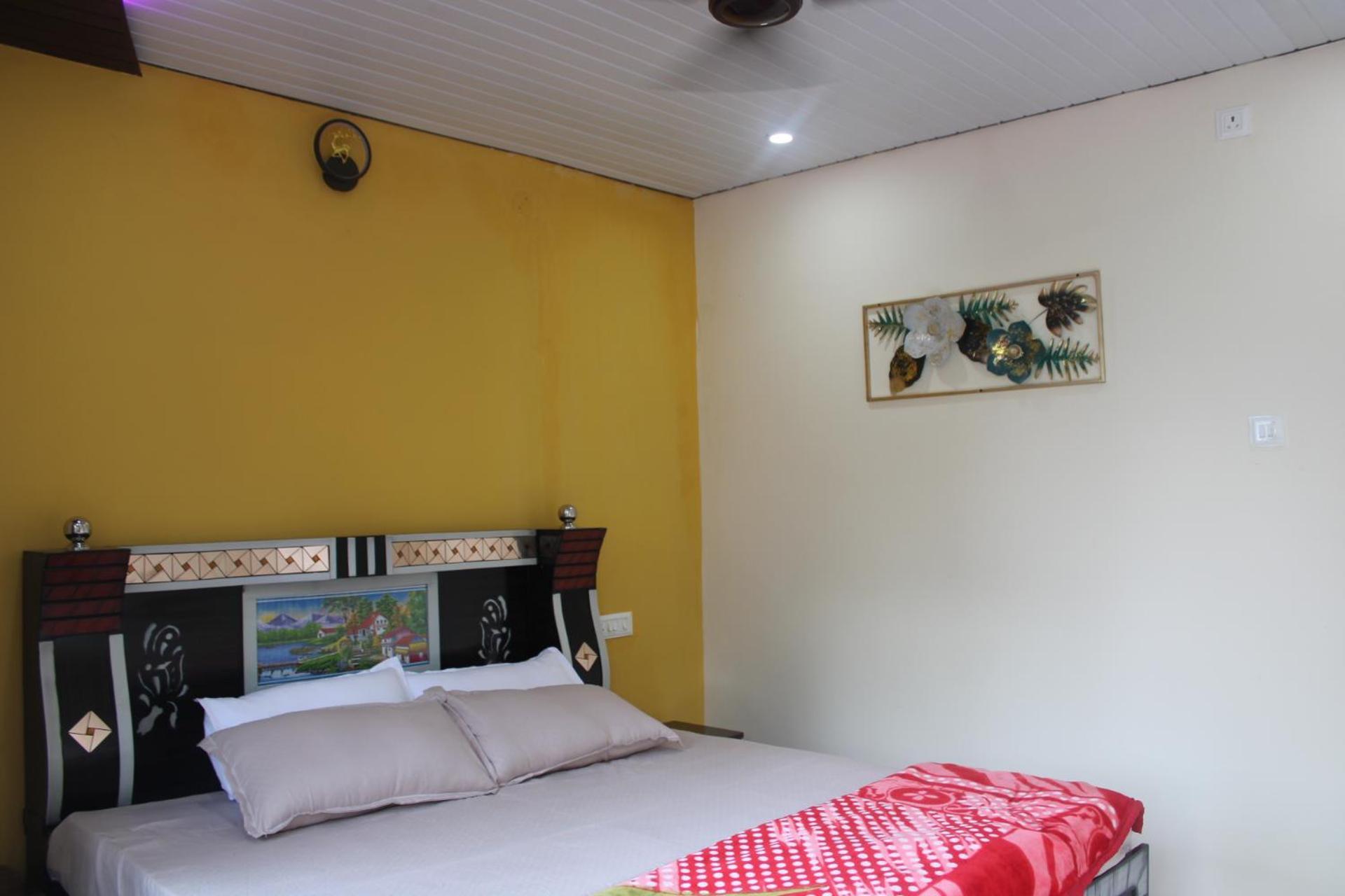 Kyarki Village & Cafe Rishikesh