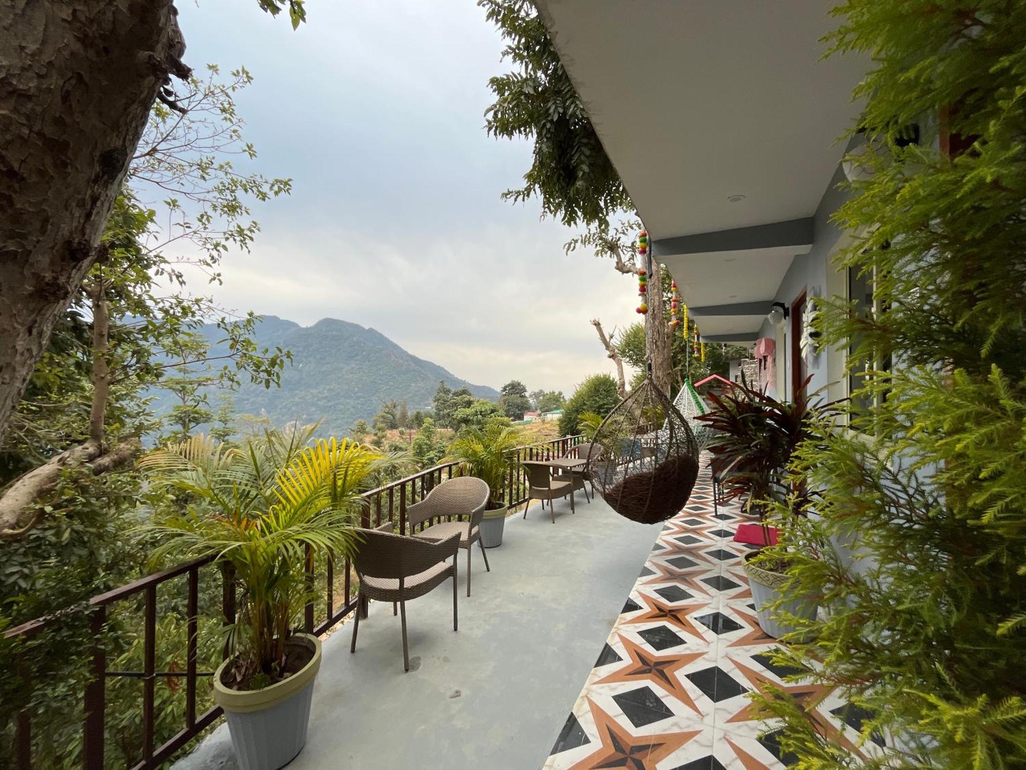 Homestay Kyarki Village & Cafe Rishikesh